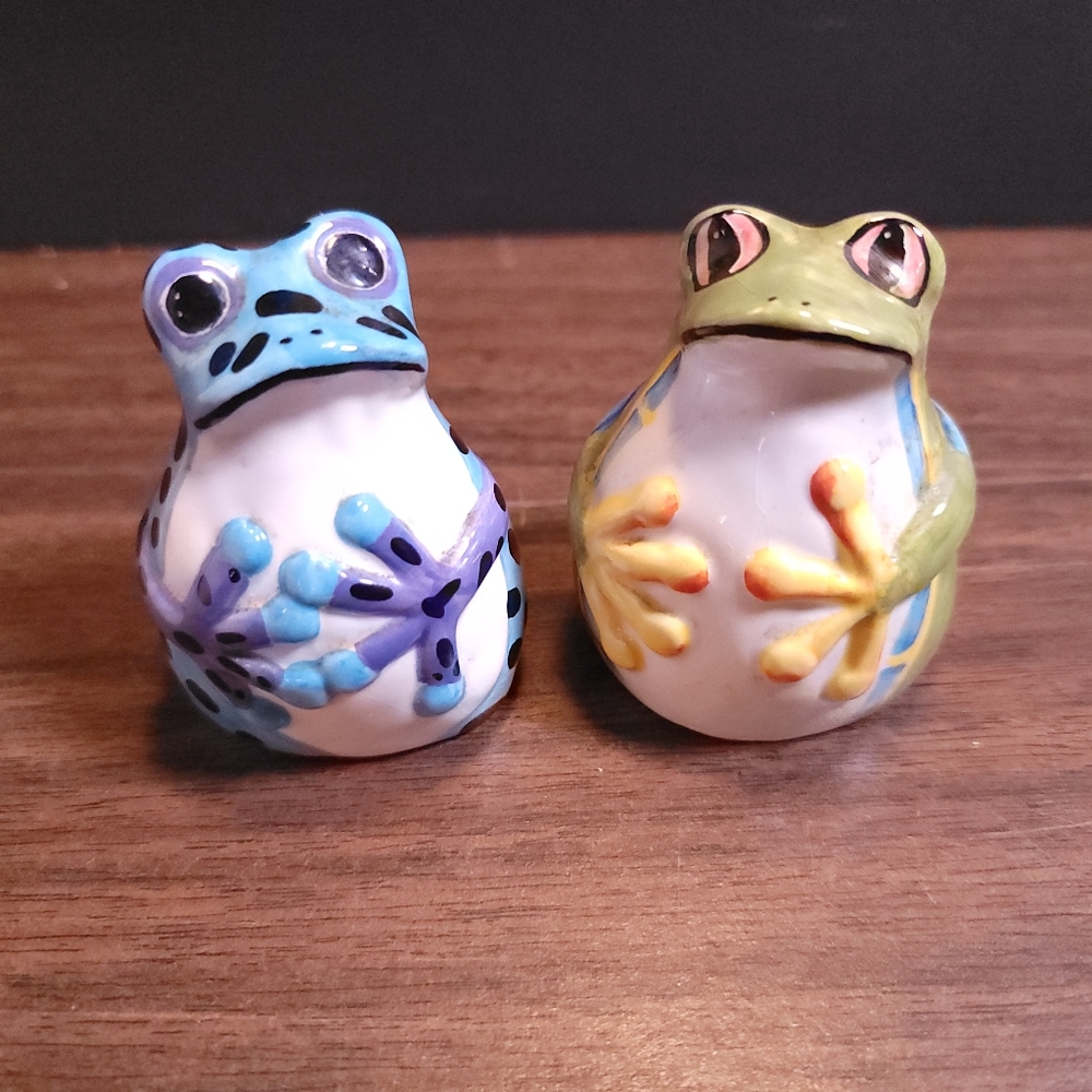 Vintage Frog Salt & Pepper Shakers WDP Jane Green & Blue Collectable